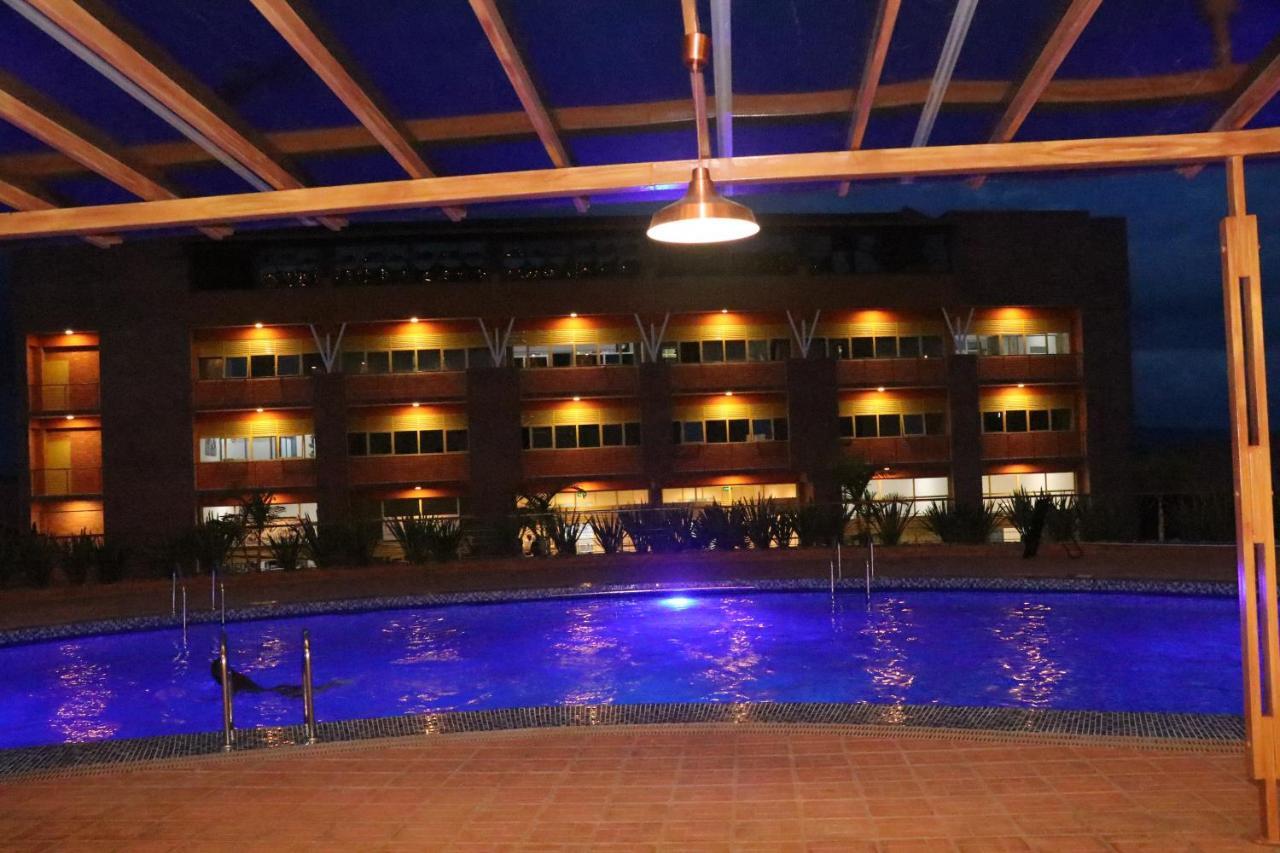 Sainte Famille Hotel Кигали Экстерьер фото